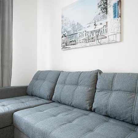 Rentplanet - Jagiellonska * ורשה